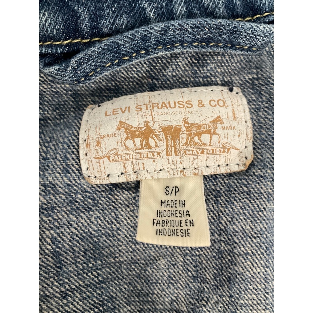 Vintage Y2K Womens Levis Denim Jacket LVC Pocket Crop - Picture 4 of 6